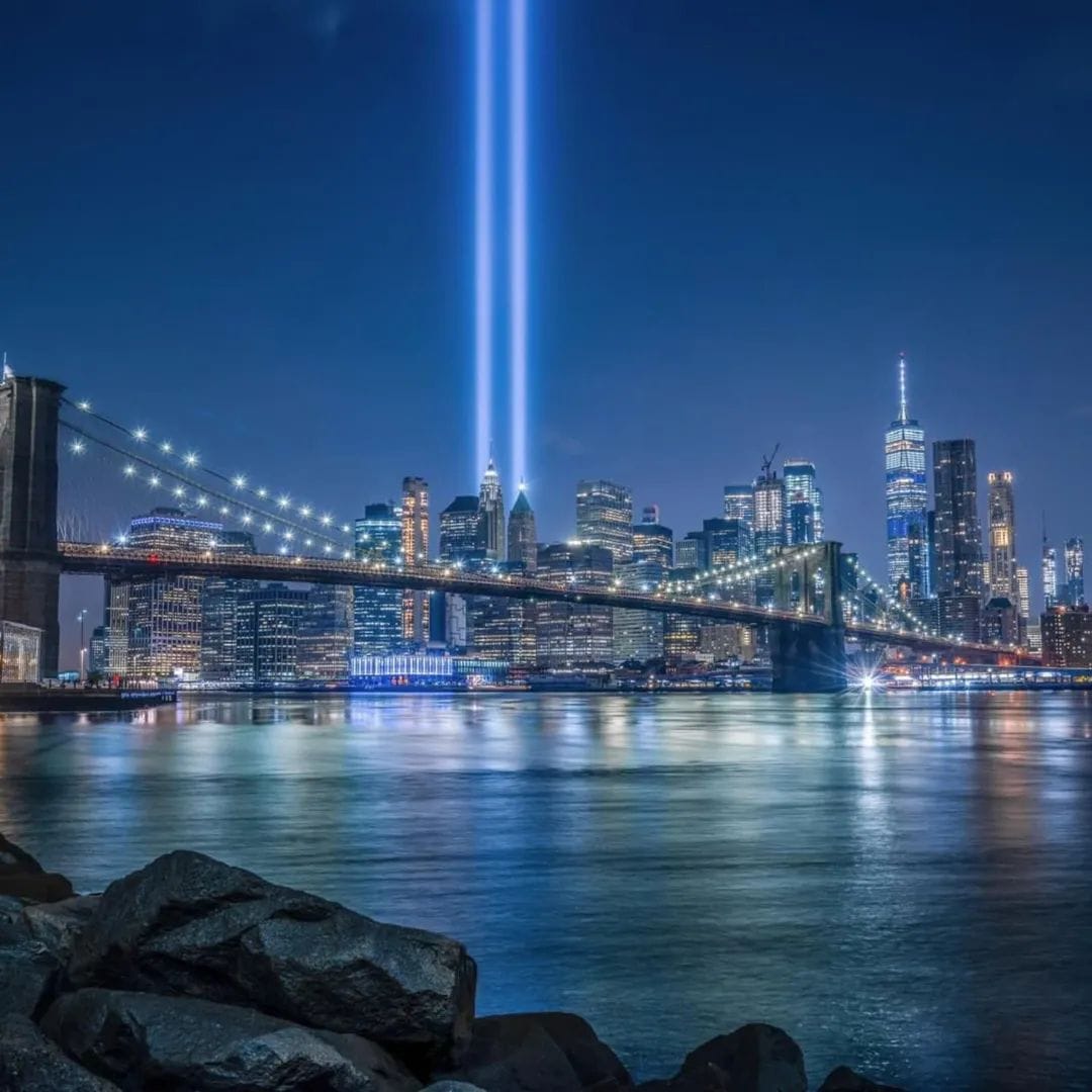 Fasci Luci Memorial Day e Ponte di Brooklyn New York Maxvh Maxvh