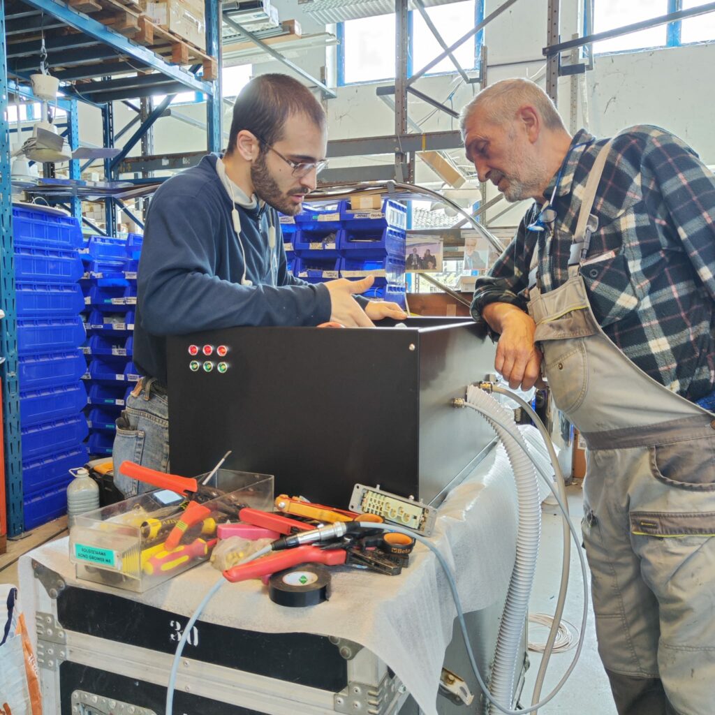 Riparazione alimentatori impianto illuminazione Maxvh